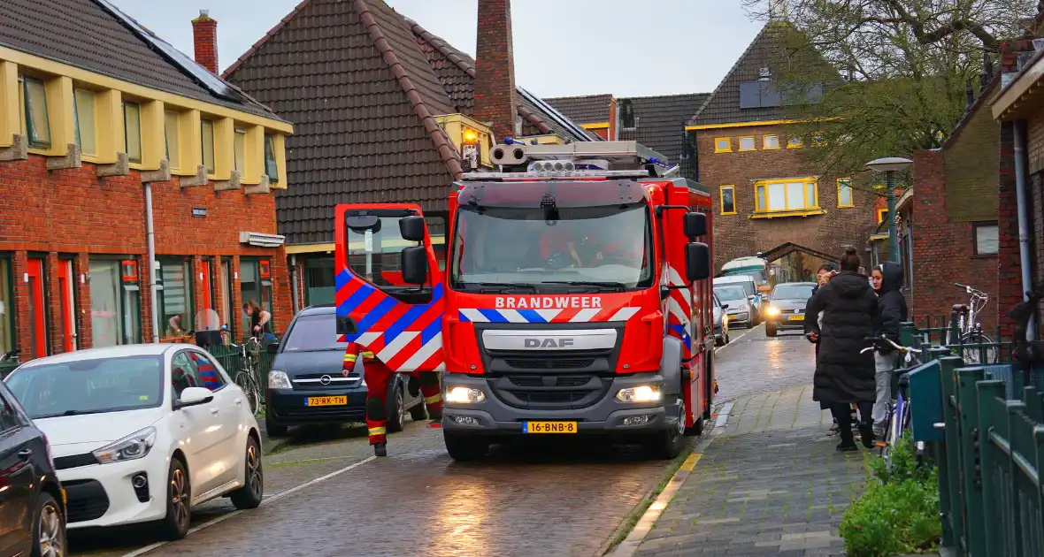 Bewoner trekt gasleiding los en sticht brand