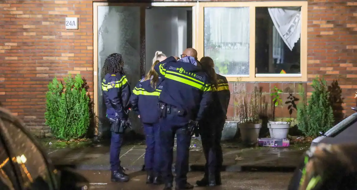 Explosie bij woning, buurtbewoners opgeschrikt - Foto 1