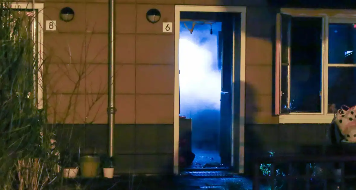 Flinke schade en woning vol rook door brand - Foto 3