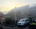 Straat afgezet bij brand in woning