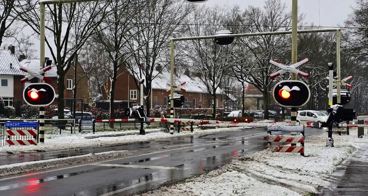 Omleiding door gesloten spoorwegovergangen - Foto 1