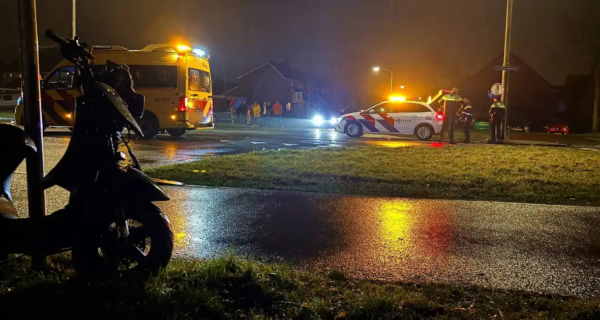 Scooterrijder en automobilist botsen met elkaar - Foto 5