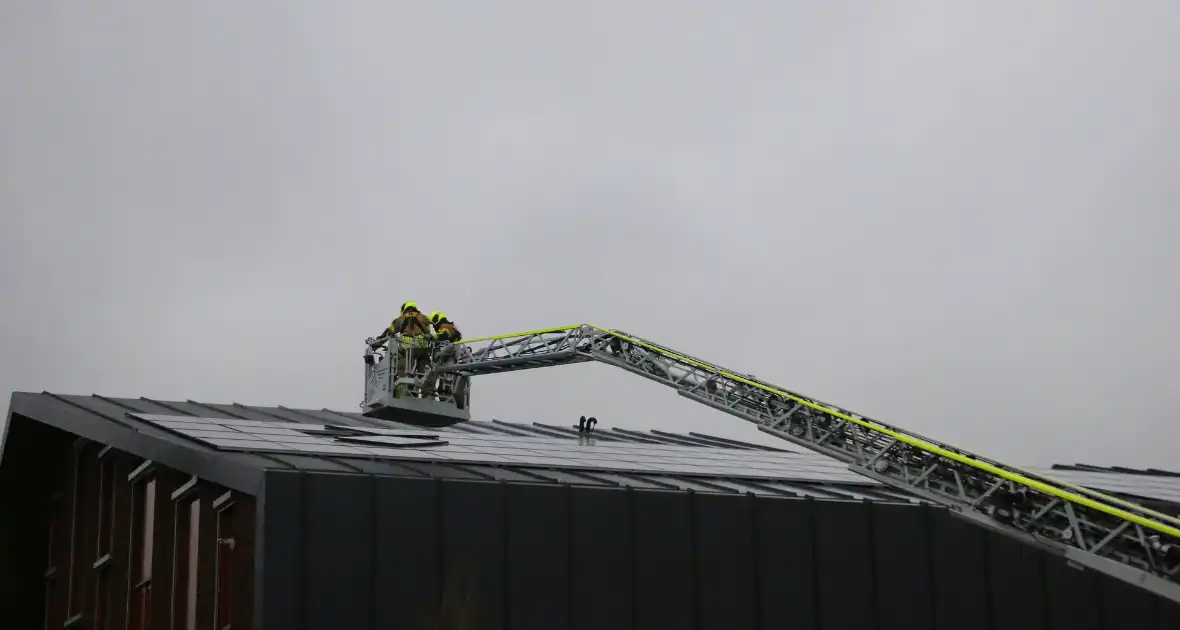 Losgeraakte zonnepanelen veilig verwijderd - Foto 6