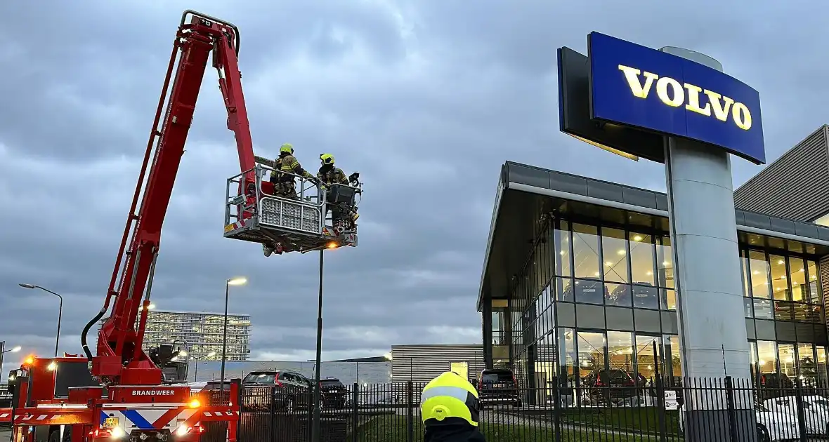 Stormschade zorgt voor loshangend bord - Foto 6