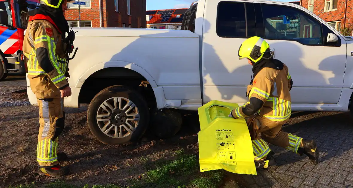 Ongeval met Ford F-150 veroorzaakt flinke schade - Foto 13