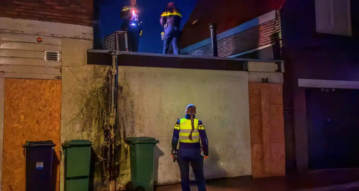 Politie treft vernield raam en inbrekerswerktuig aan - Foto 5