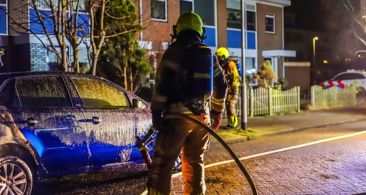 Voertuig in vlammen op: schade onherstelbaar - Foto 3