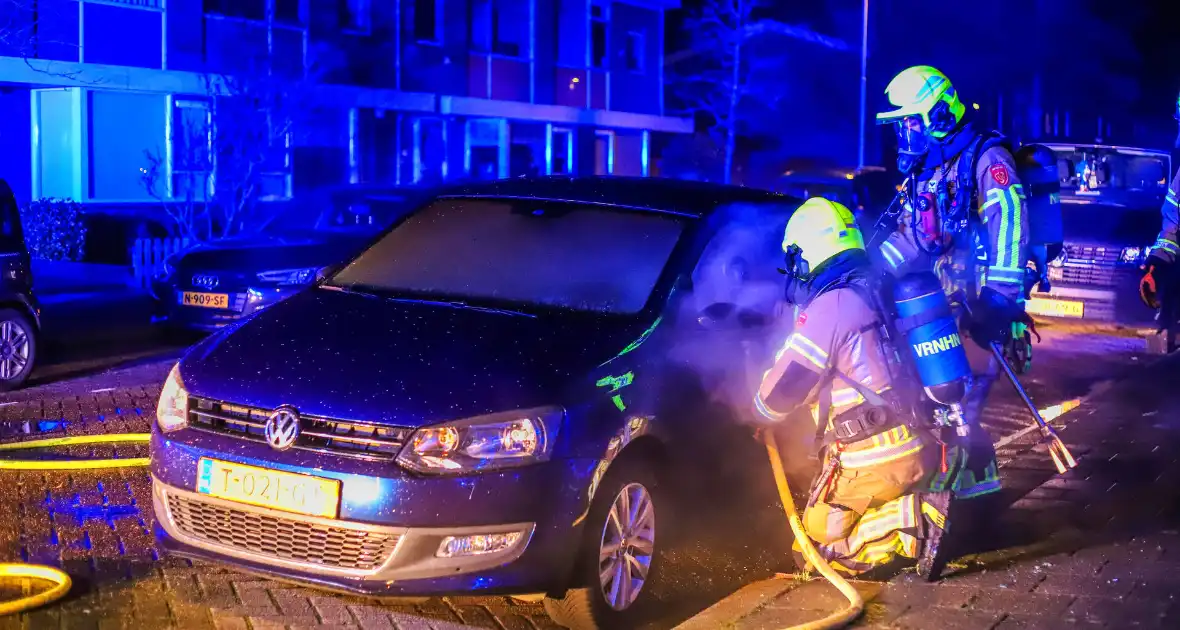 Voertuig in vlammen op: schade onherstelbaar - Foto 7