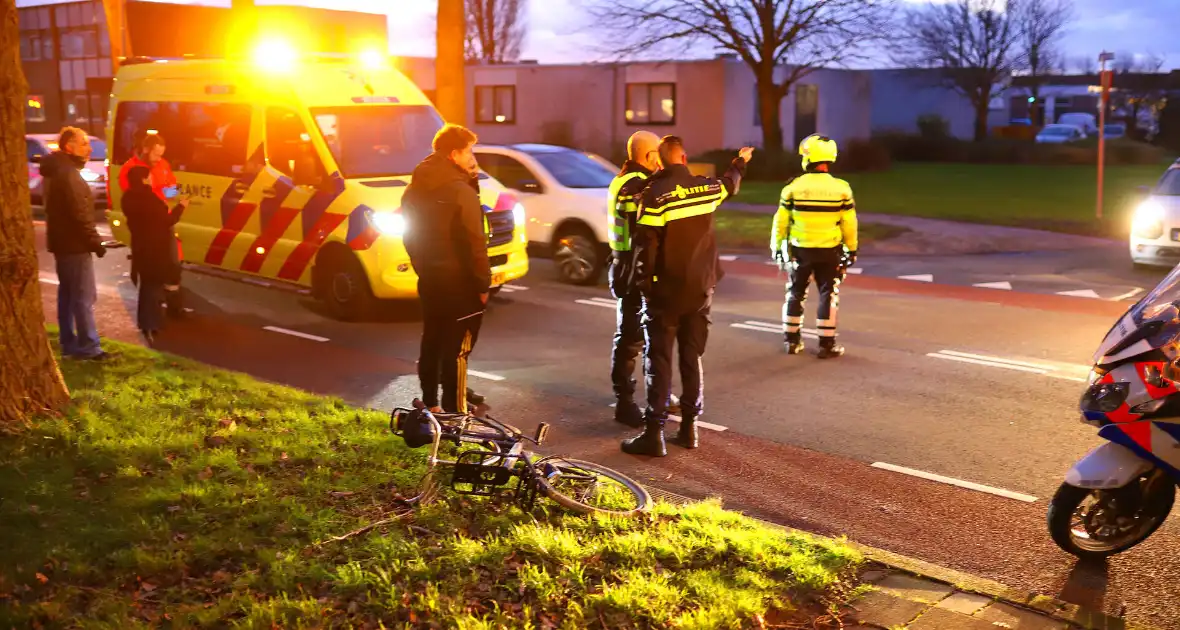 Meisje op fiets gewond bij aanrijding met automobilist - Foto 2