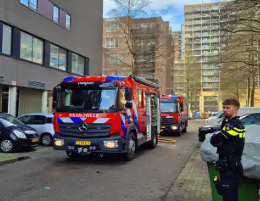 Flatbewoners geavacueerd bij brand in flatwoning