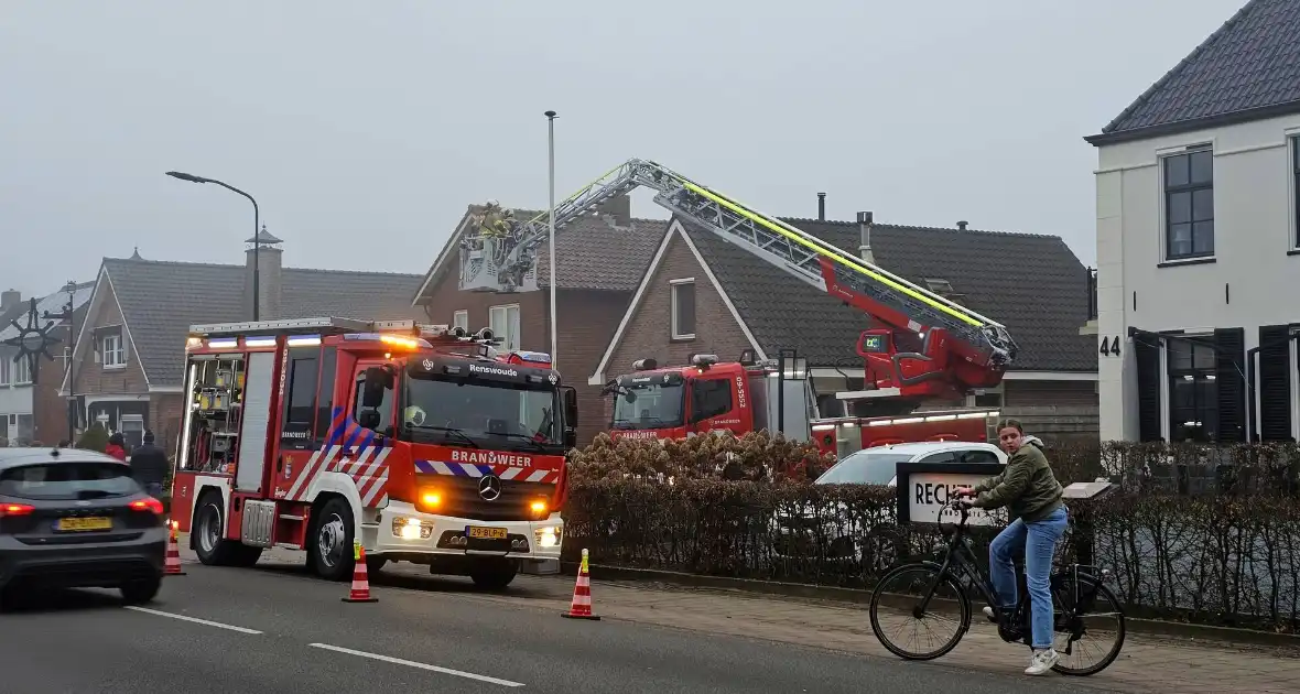 Brandweer bestrijdt schoorsteenbrand - Foto 2