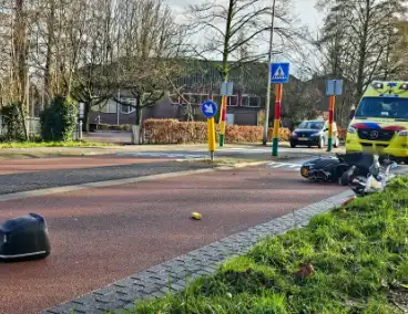 Scooterrijder geschept door automobilist tijdens inhaalactie