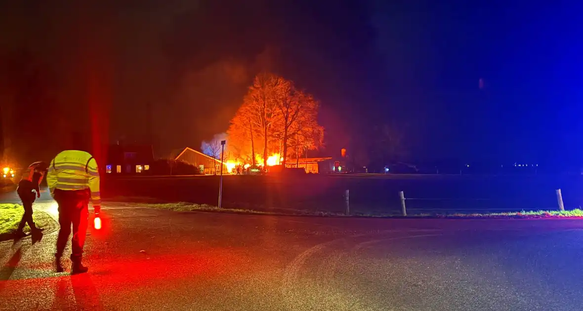 Brandweer ingezet voor grote brand in een schuur