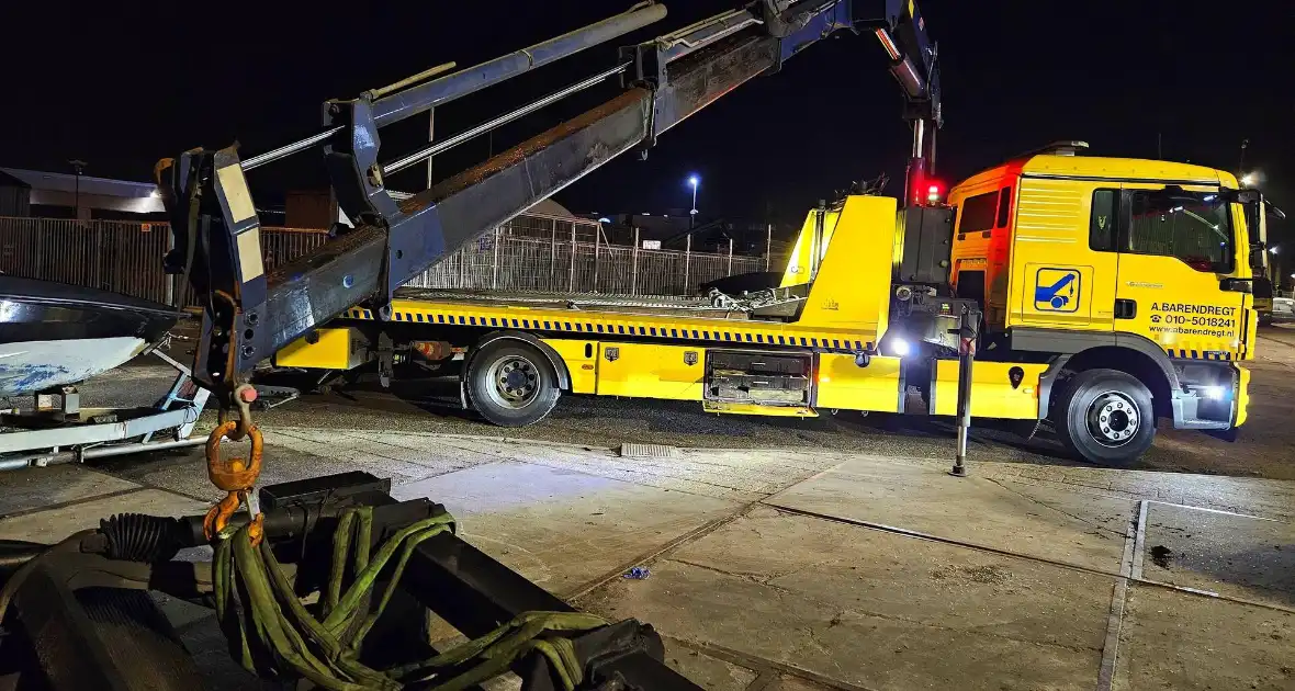 Vrachtwagens op elkaar geklapt door file - Foto 2