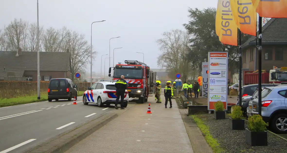 Gasleiding geraakt bij graafwerkzaamheden, fietspad afgesloten