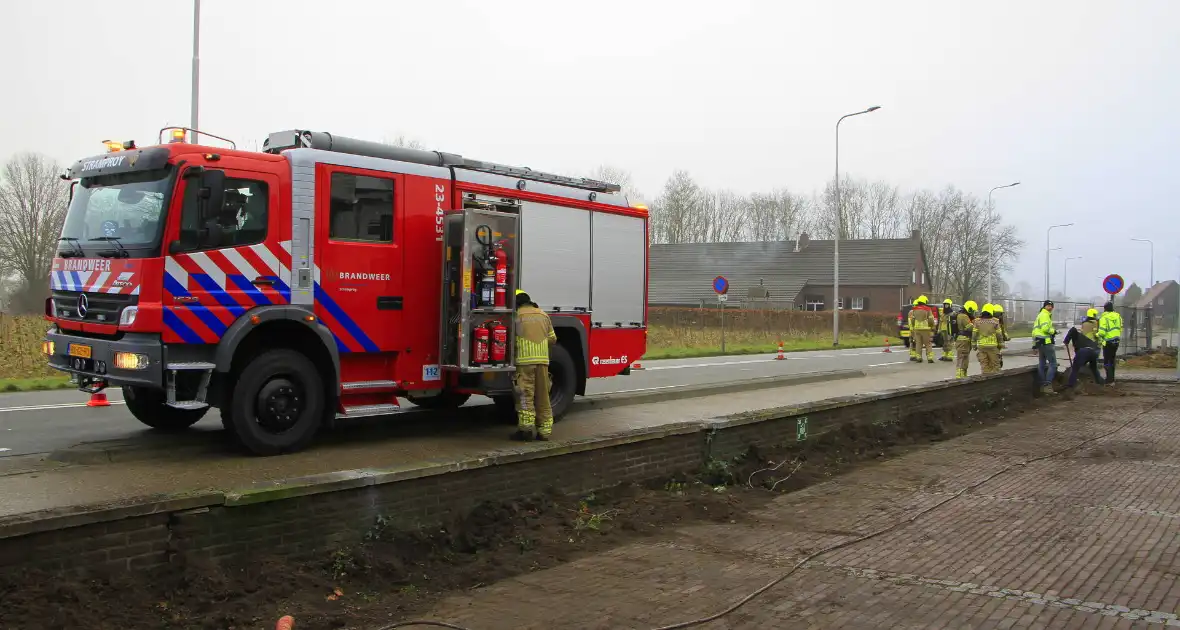 Gasleiding geraakt bij graafwerkzaamheden, fietspad afgesloten - Foto 1