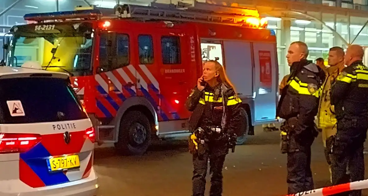 Brand in kantoorgebouw boven station - Foto 6