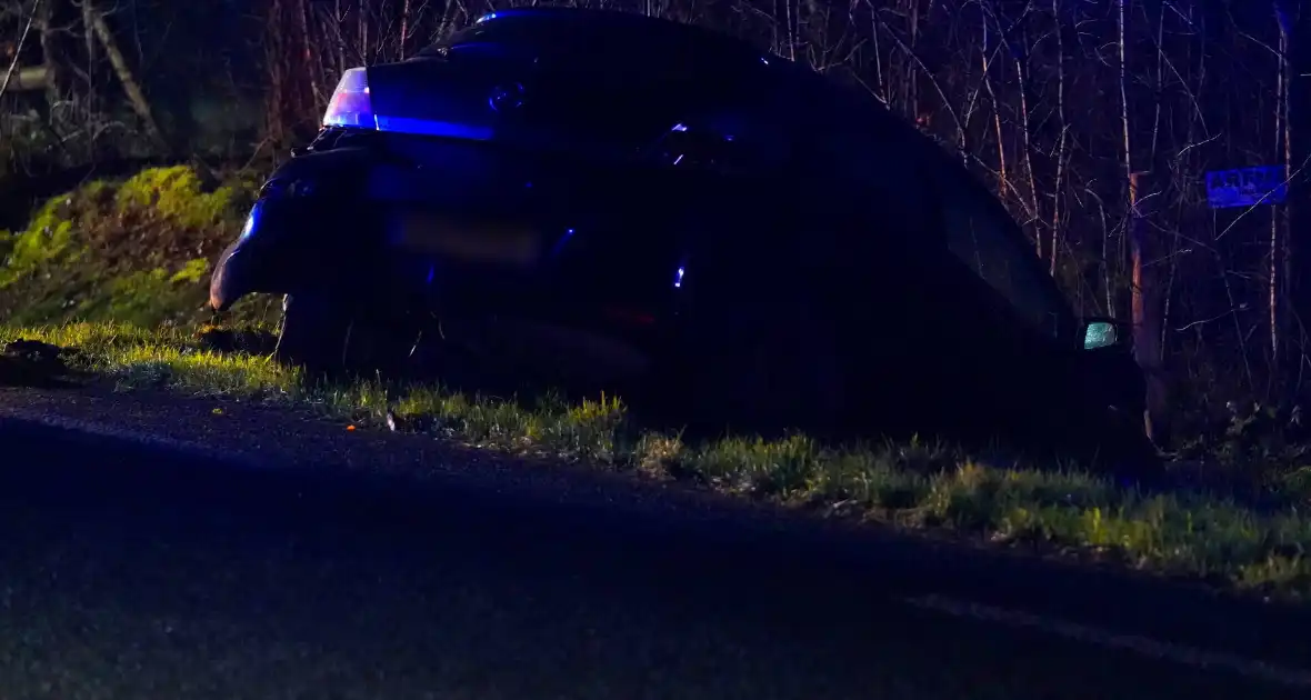 Trekker en auto in botsing - Foto 5