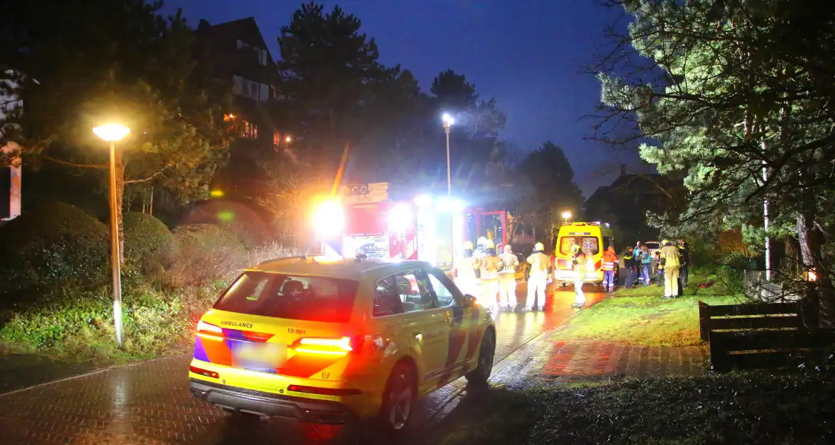 Zwaargewonde aangetroffen in tuin van woning - Foto 1