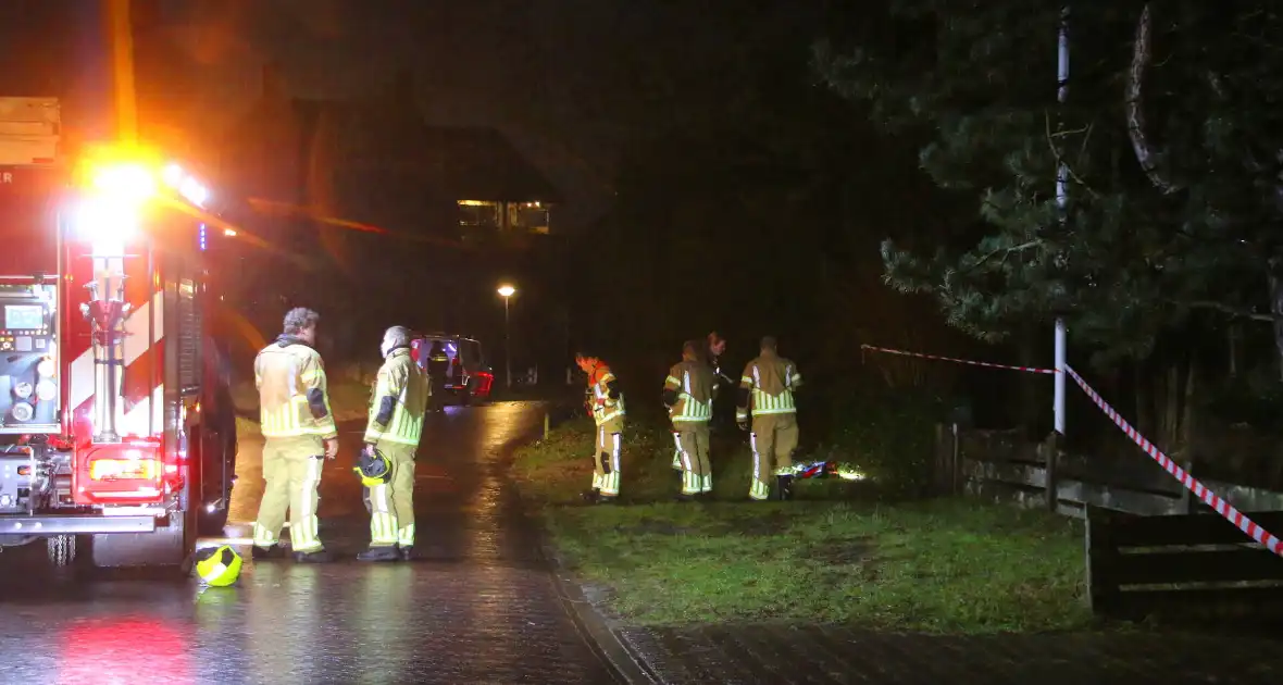 Zwaargewonde aangetroffen in tuin van woning - Foto 5