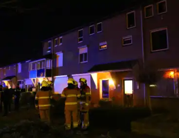 Bewoners gecontroleerd na brand in achtertuin