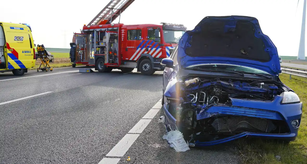 Twee zwaargewonden na ongeval - Foto 4