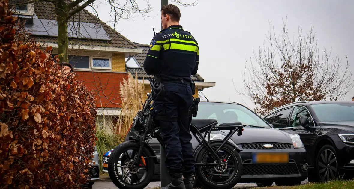 Automobilist ziet fatbiker over het hoofd bij oversteekplaats