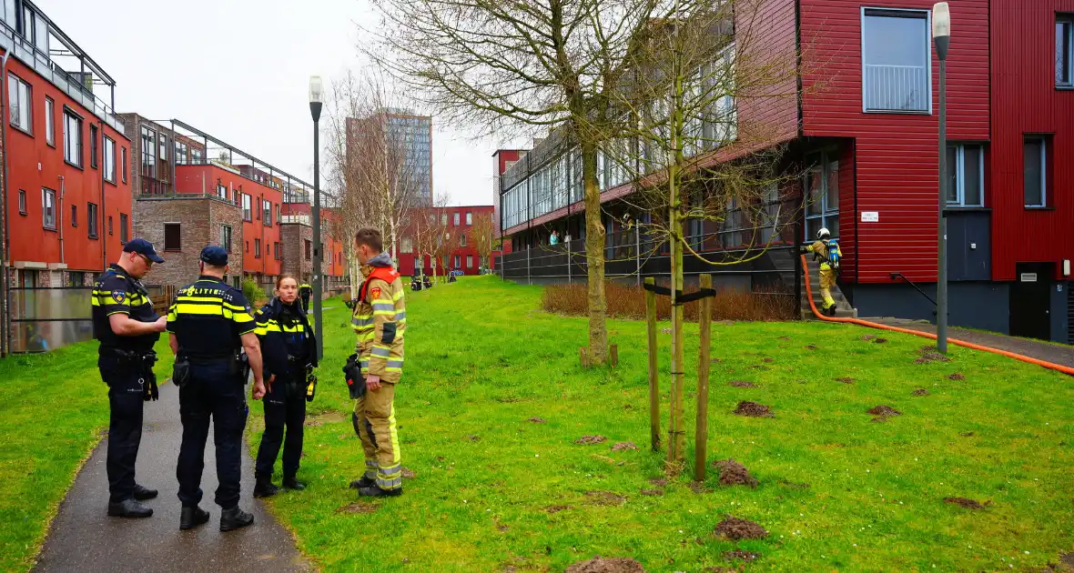 Brand in woning geblust door brandweer - Foto 3