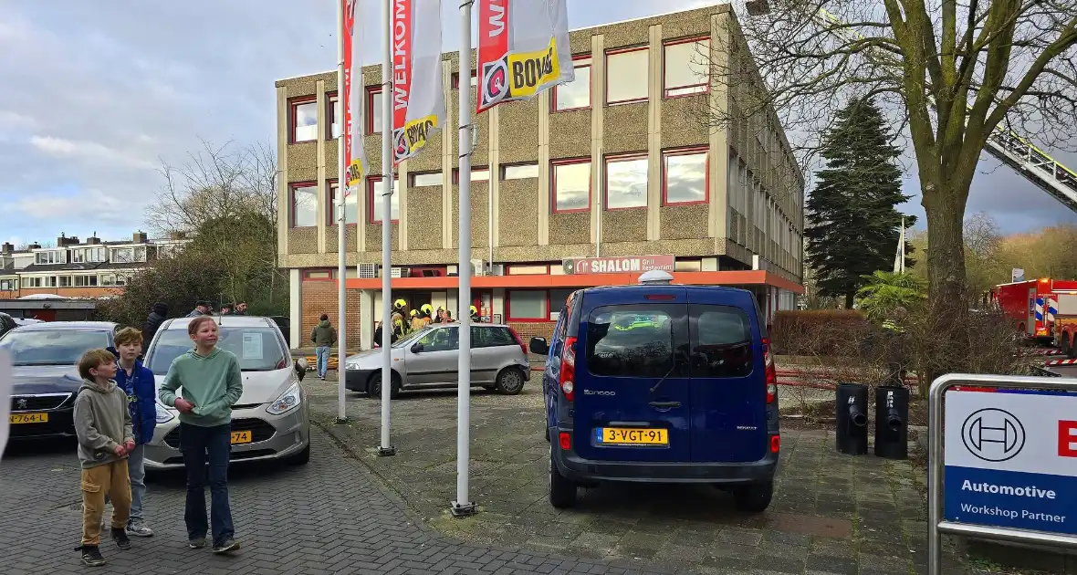 Brand in restaurant zorgt voor grote inzet van brandweer - Foto 3