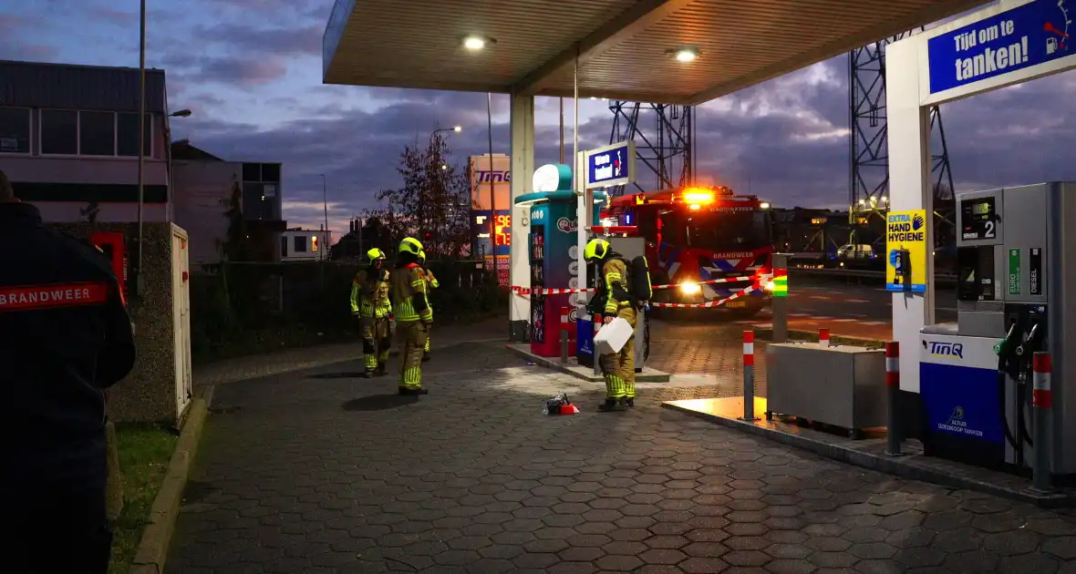 Ongeval gevaarlijke stof bij tankstation - Foto 2