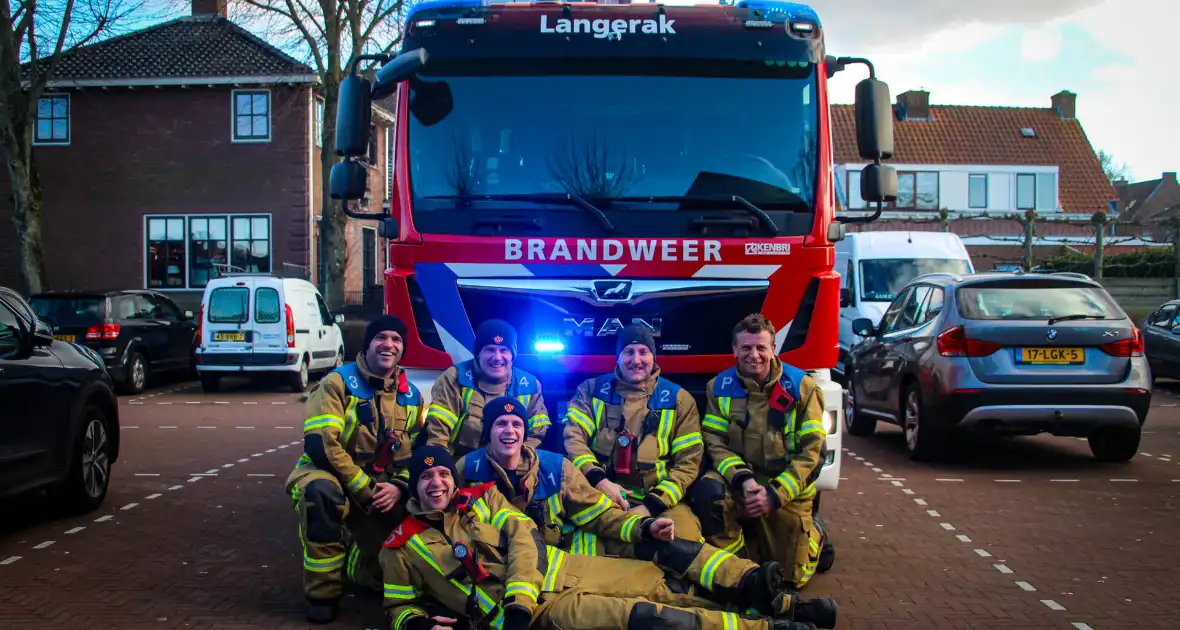 Brandweerlieden tonen hun vaardigheden tijdens wedstrijd - Foto 5
