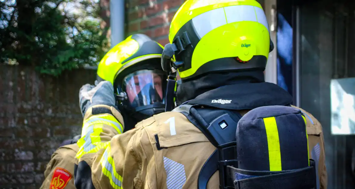 Brandweerlieden tonen hun vaardigheden tijdens wedstrijd - Foto 8