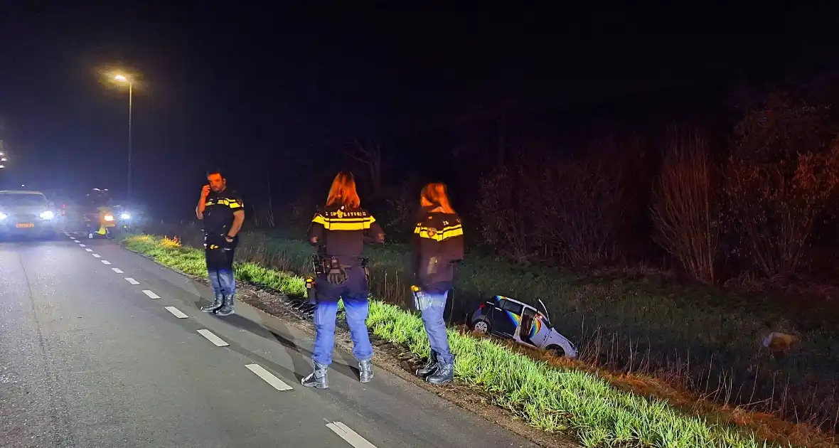 Dronken automobilist belandt onderaan dijk - Foto 4