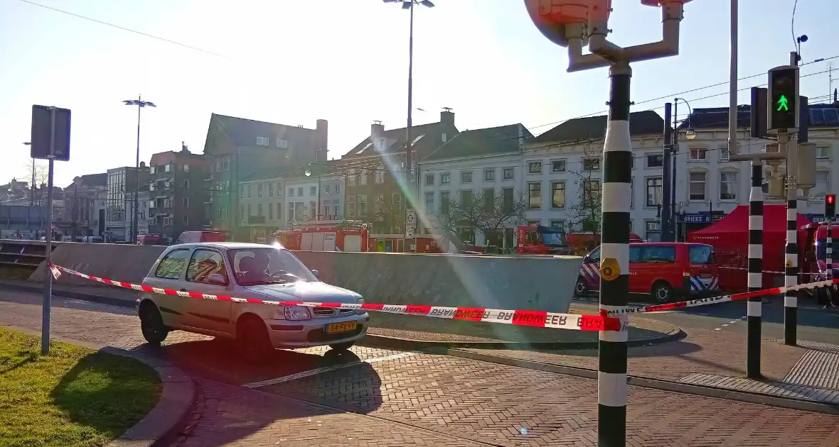 Zeer grote brand, meerdere panden en woningen getroffen - Foto 6