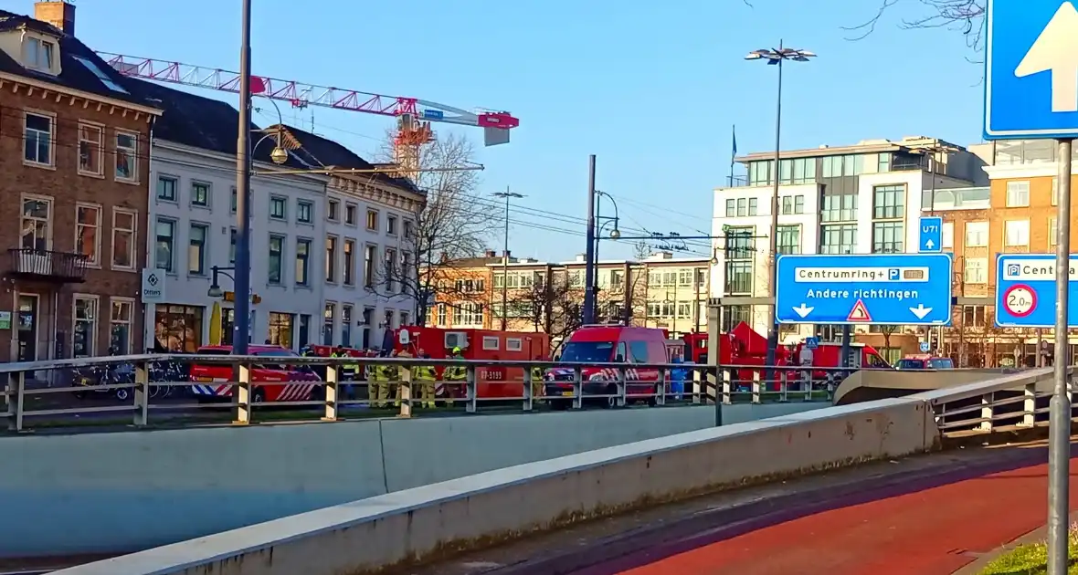 Zeer grote brand, meerdere panden en woningen getroffen - Foto 7