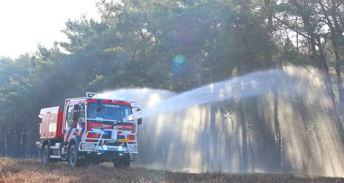 Brandweer oefent grote natuurbrand