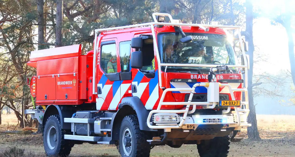 Brandweer oefent grote natuurbrand - Foto 4