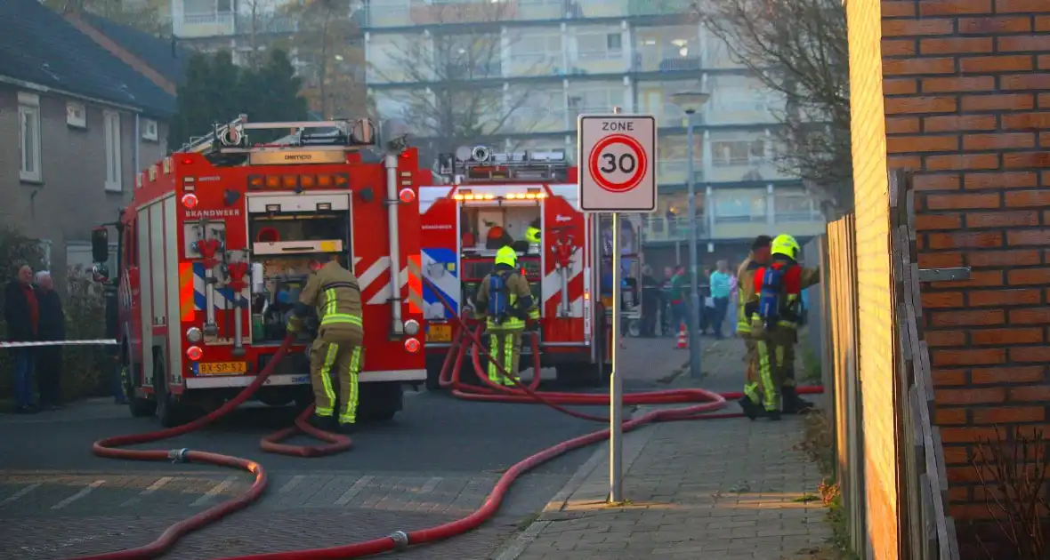 Brand in garagebox achter woning - Foto 2