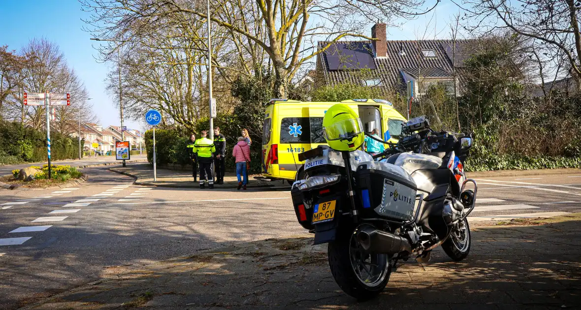 Auto en fietser in botsing - Foto 7