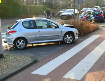 Persoon naar ziekenhuis na aanrijding