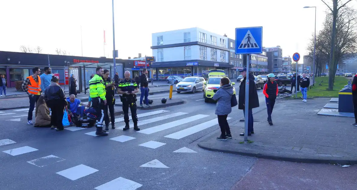 Fietser en motor betrokken bij ongeval - Foto 5