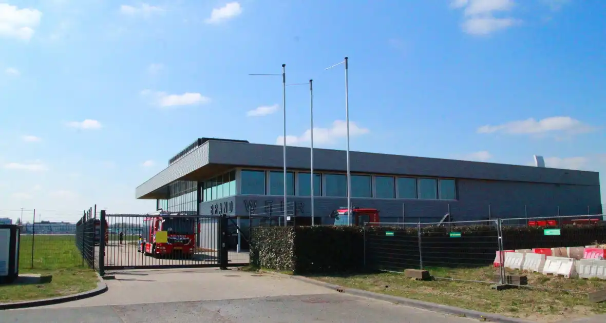 Specialistisch brandweer team ingezet voor scheepsbrand - Foto 3