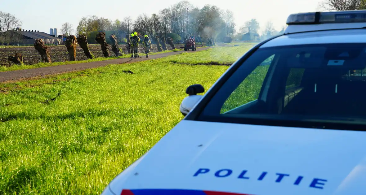 Snoeihout in vlammen, boom snel geblust - Foto 2