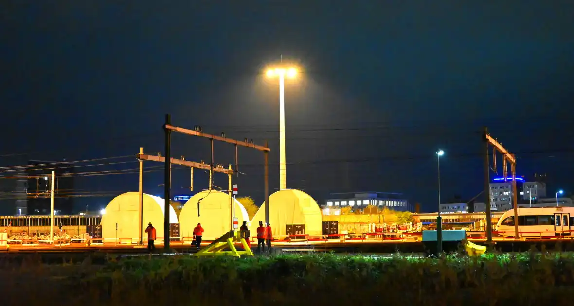 Defecte bovenleiding zorgt voor verstoring - Foto 6