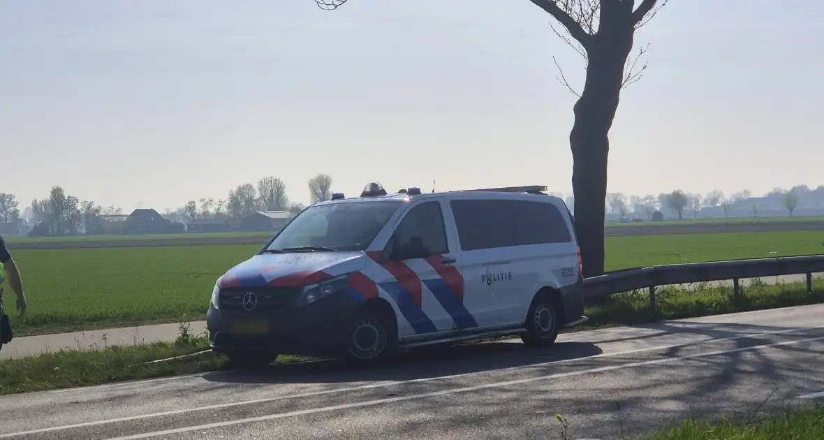 Kopstaart botsing tussen twee voertuigen - Foto 8