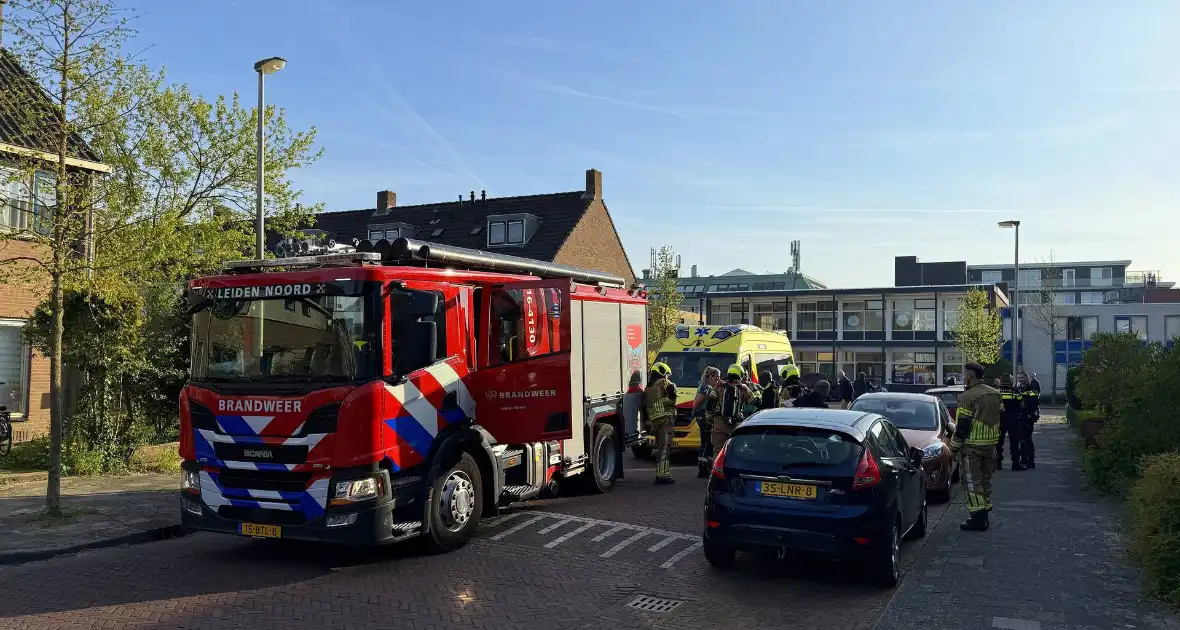 Man valt in slaap met pan op vuur