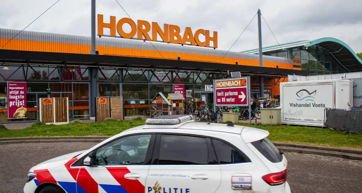 Onderzoek naar ruzie in bouwmarkt - Foto 1