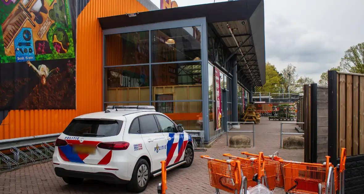 Onderzoek naar ruzie in bouwmarkt - Foto 3