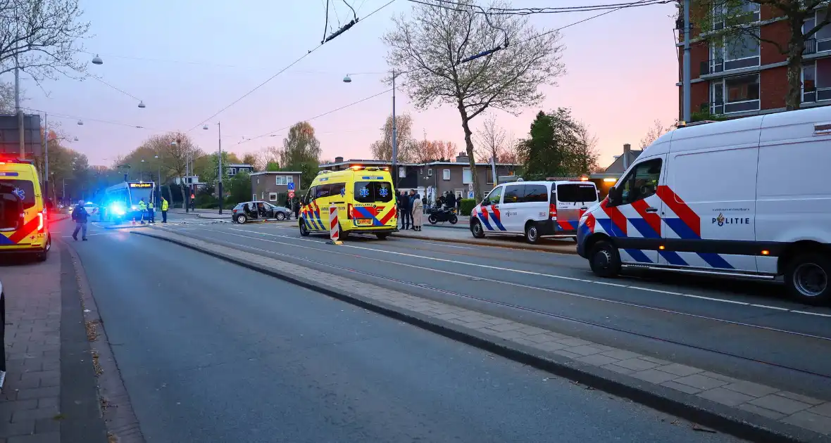 Zwaar ongeval tussen twee voertuigen - Foto 9
