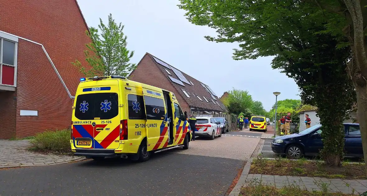 Veel hulpdiensten ingezet voor melding steekincident - Foto 2